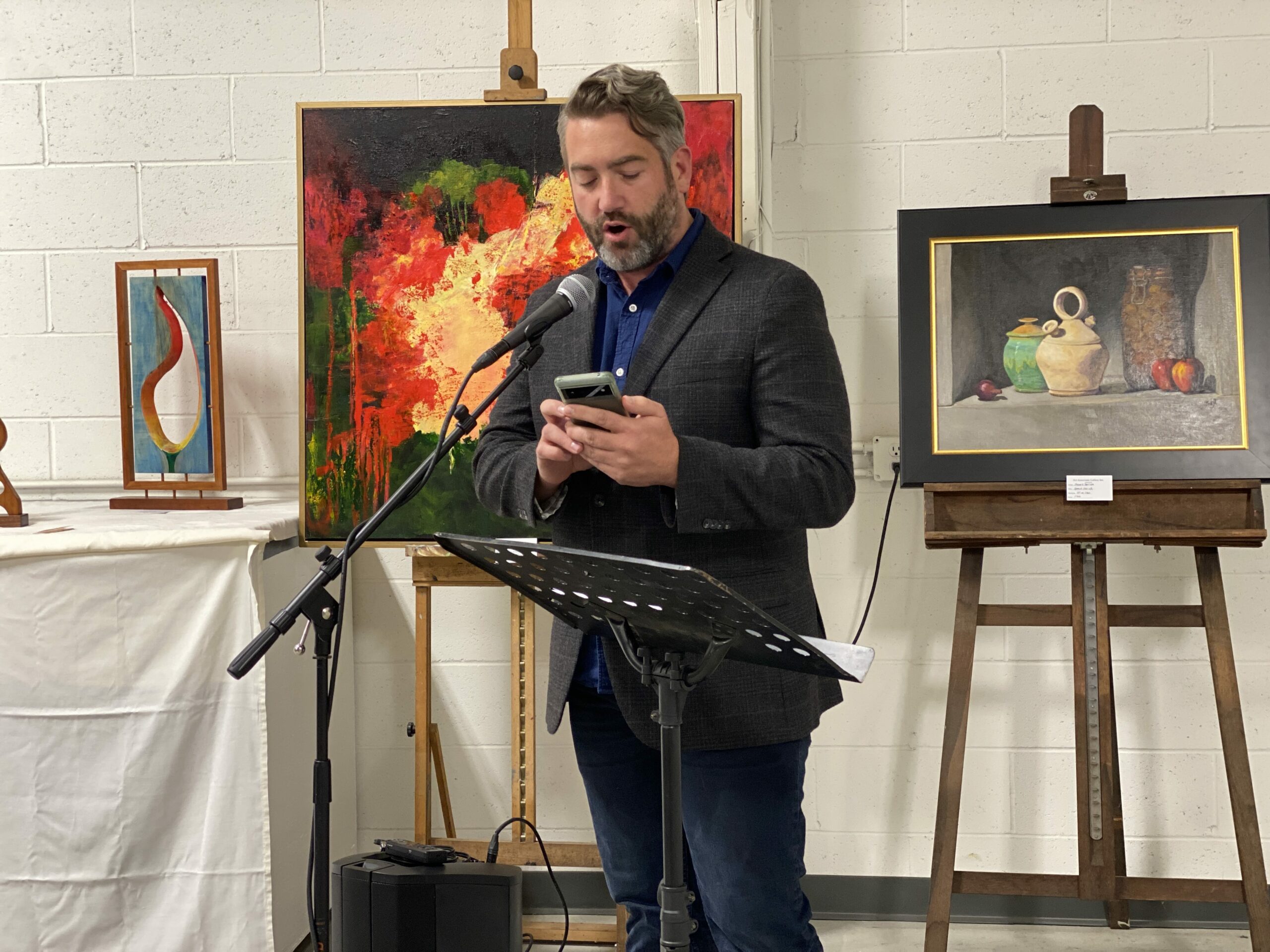 James H Duncan at a special reading at the Art Associates Gallery in Albany on October 27, 2022.